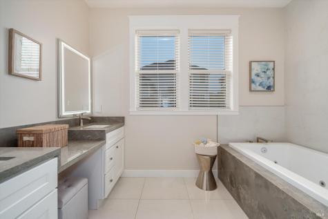 1990 Long Leaf Court Santa Rosa CA 95403