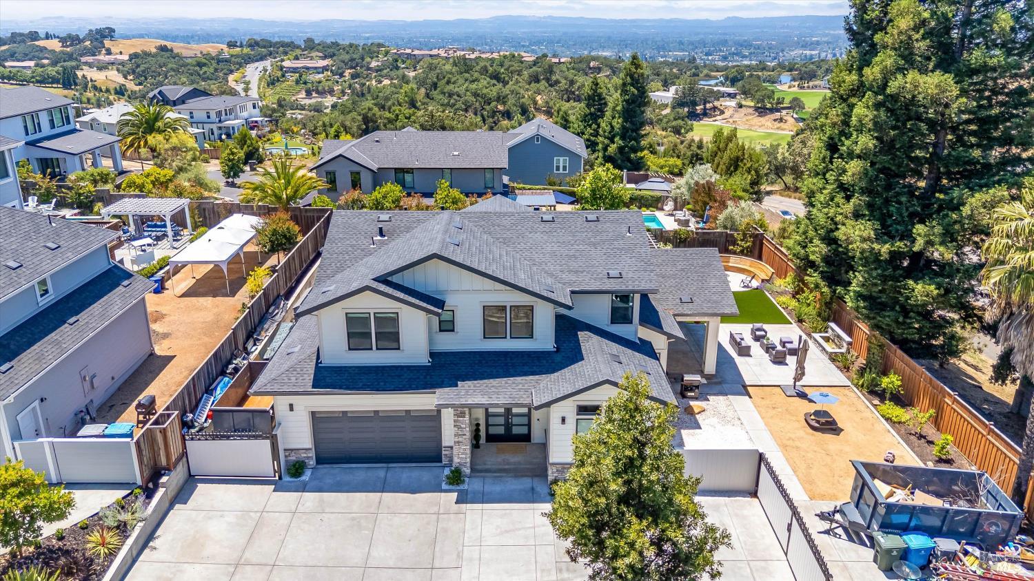 1990 Long Leaf Court Santa Rosa CA 95403