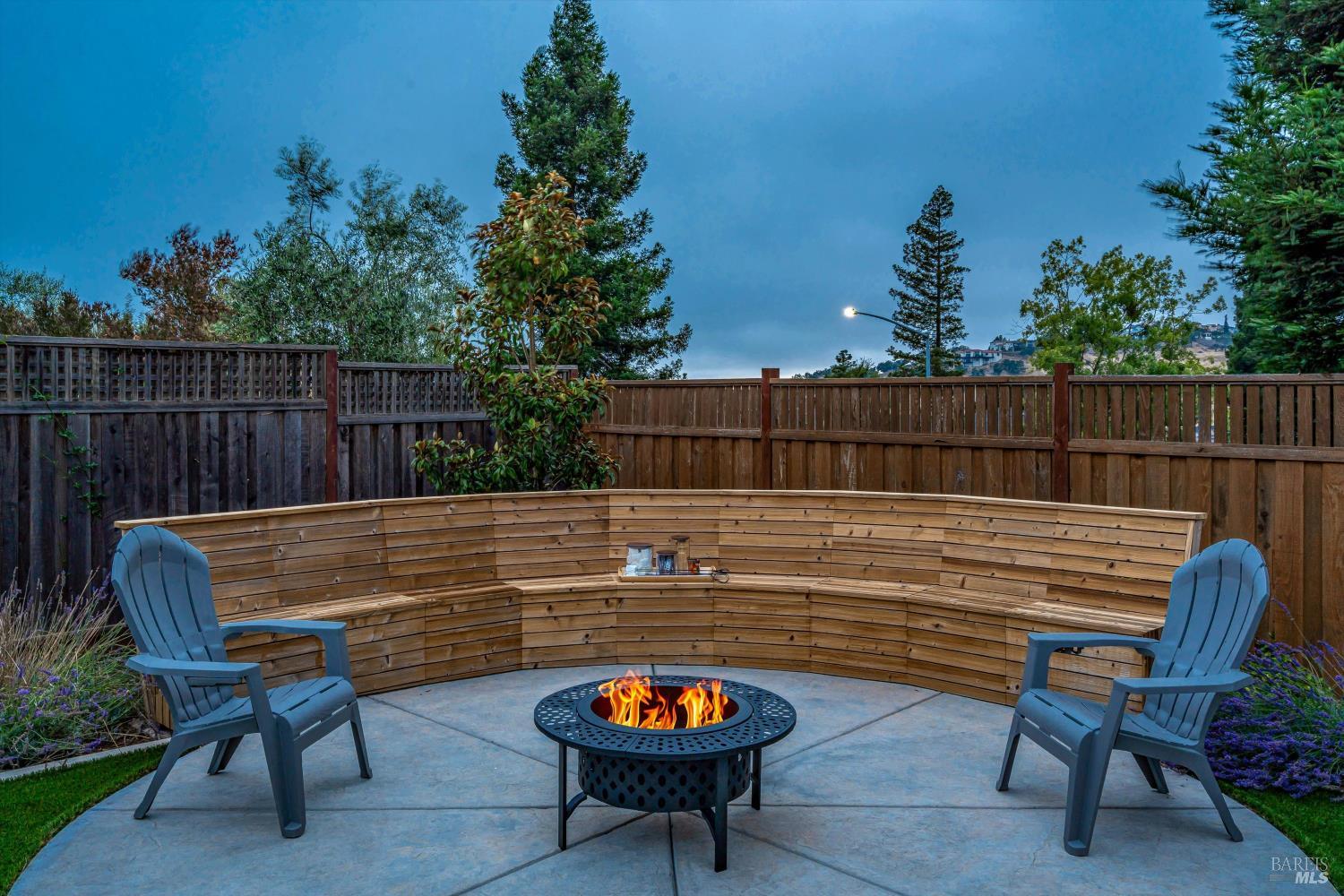 1990 Long Leaf Court Santa Rosa CA 95403