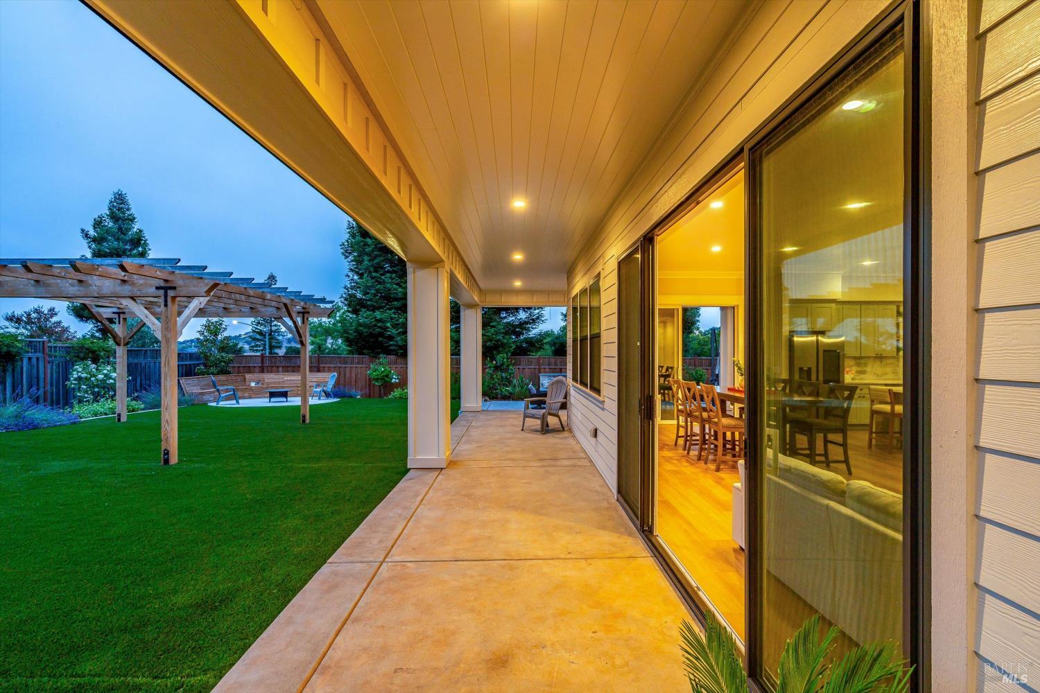 1990 Long Leaf Court Santa Rosa CA 95403