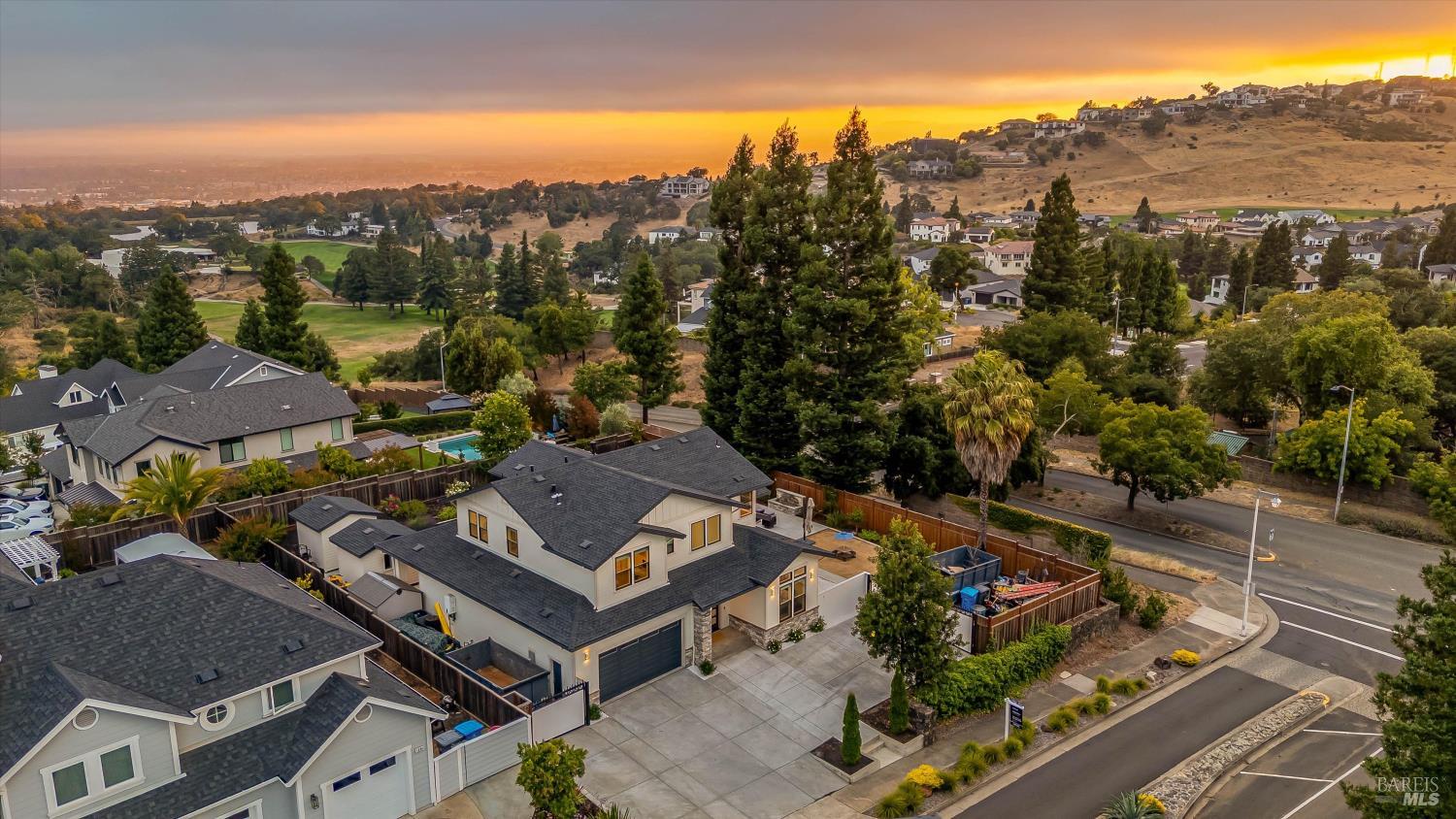 1990 Long Leaf Court Santa Rosa CA 95403