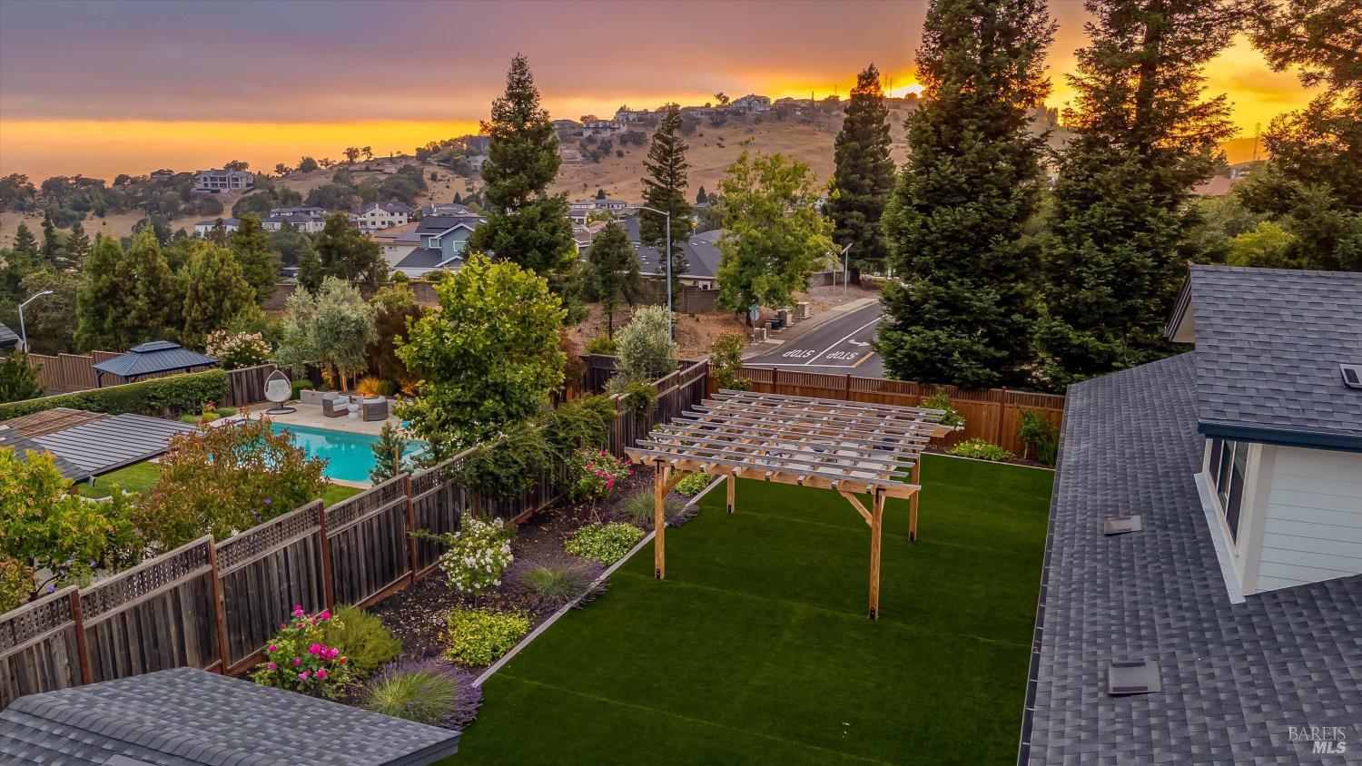 1990 Long Leaf Court Santa Rosa CA 95403
