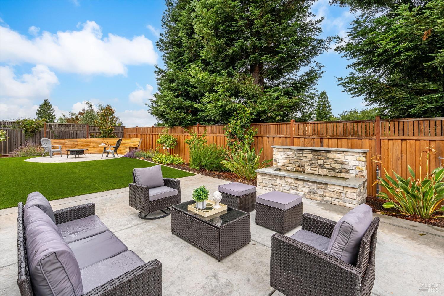 1990 Long Leaf Court Santa Rosa CA 95403