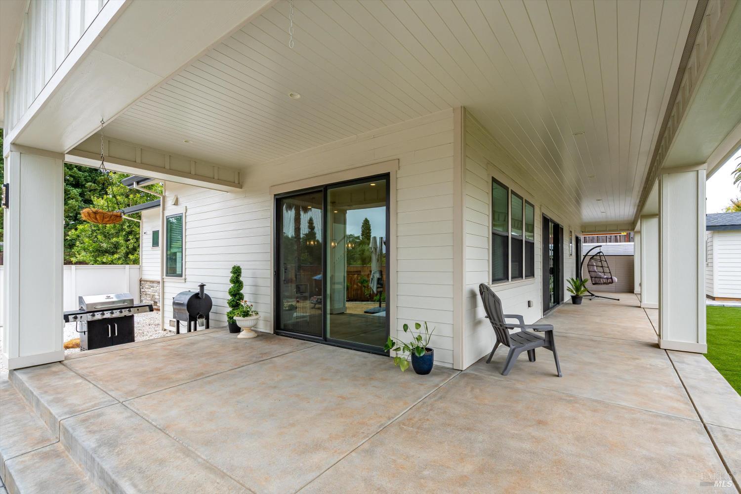 1990 Long Leaf Court Santa Rosa CA 95403