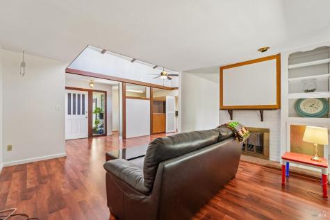6644 Greenmeadow Drive Santa Rosa CA 95409