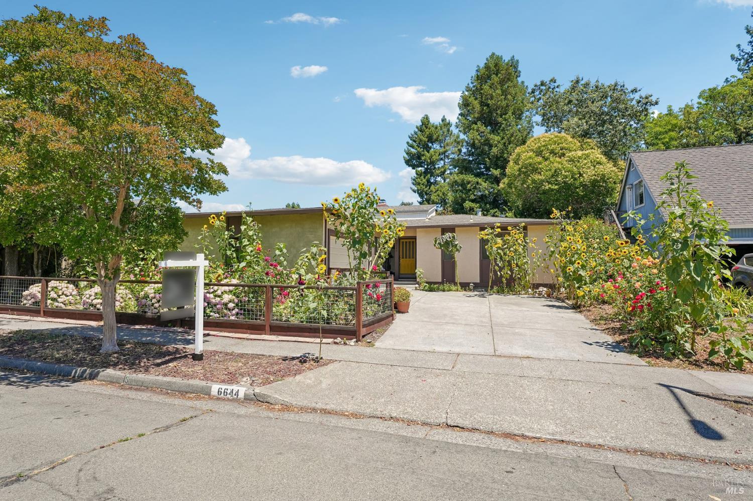 6644 Greenmeadow Drive Santa Rosa CA 95409