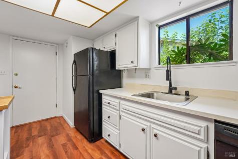 6644 Greenmeadow Drive Santa Rosa CA 95409
