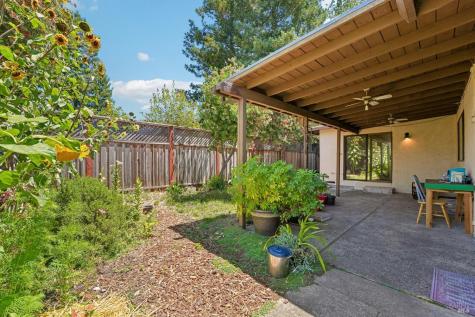 6644 Greenmeadow Drive Santa Rosa CA 95409