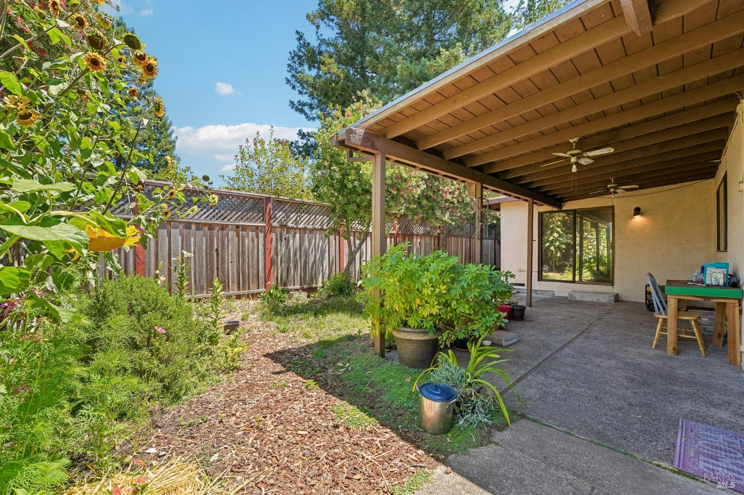 6644 Greenmeadow Drive Santa Rosa CA 95409