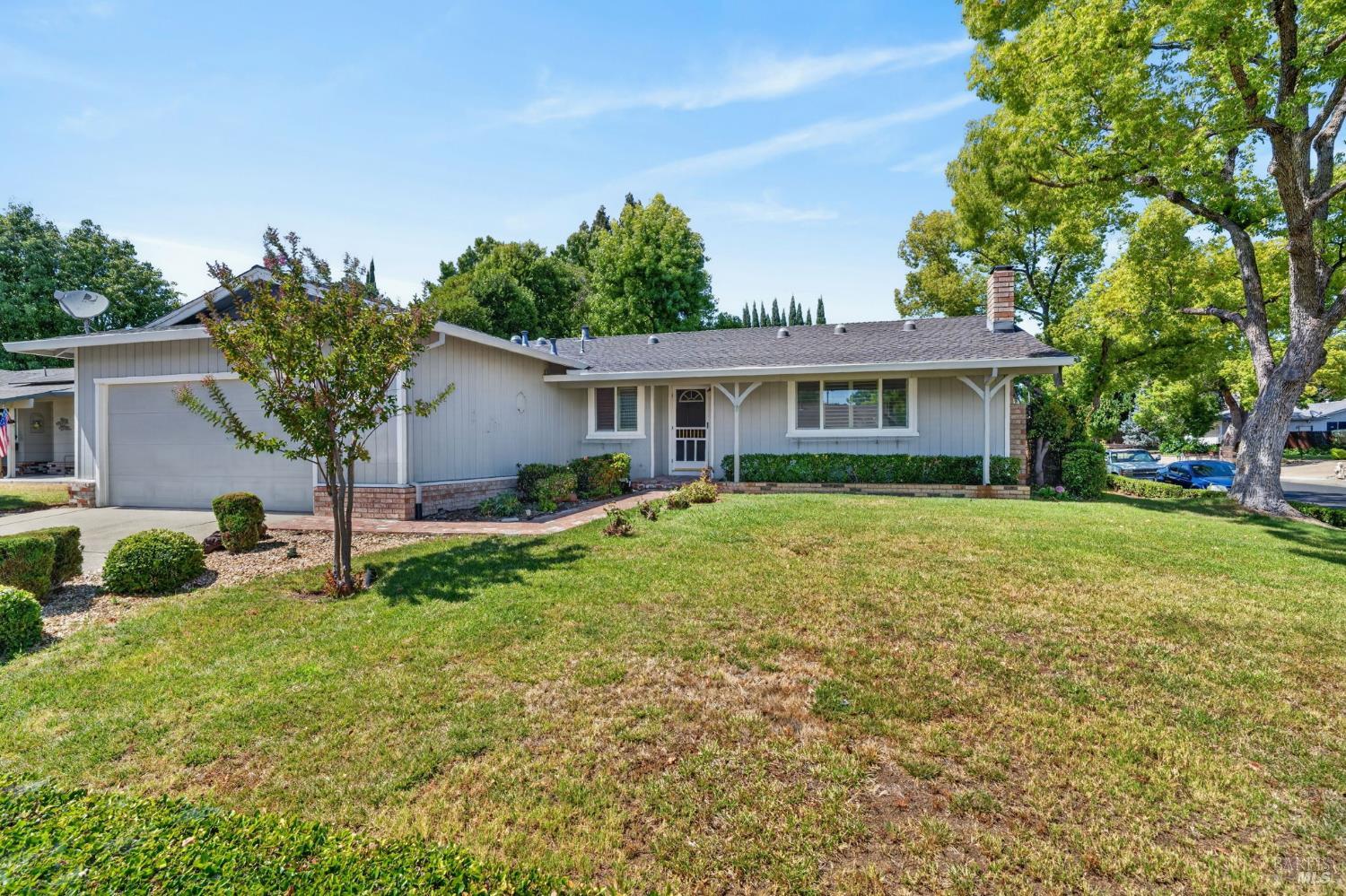 437 Valencia Lane Vacaville CA 95688