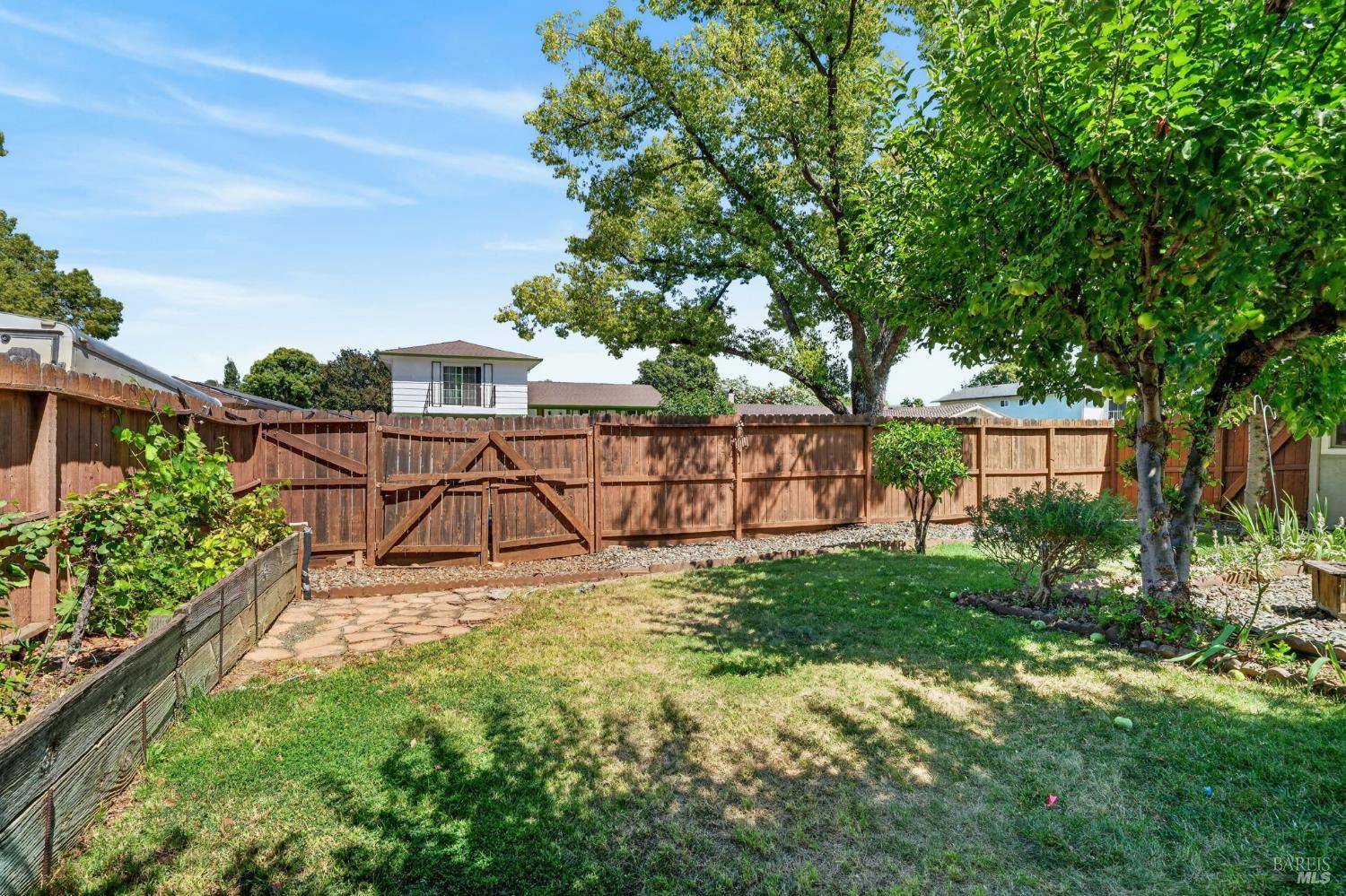 437 Valencia Lane Vacaville CA 95688