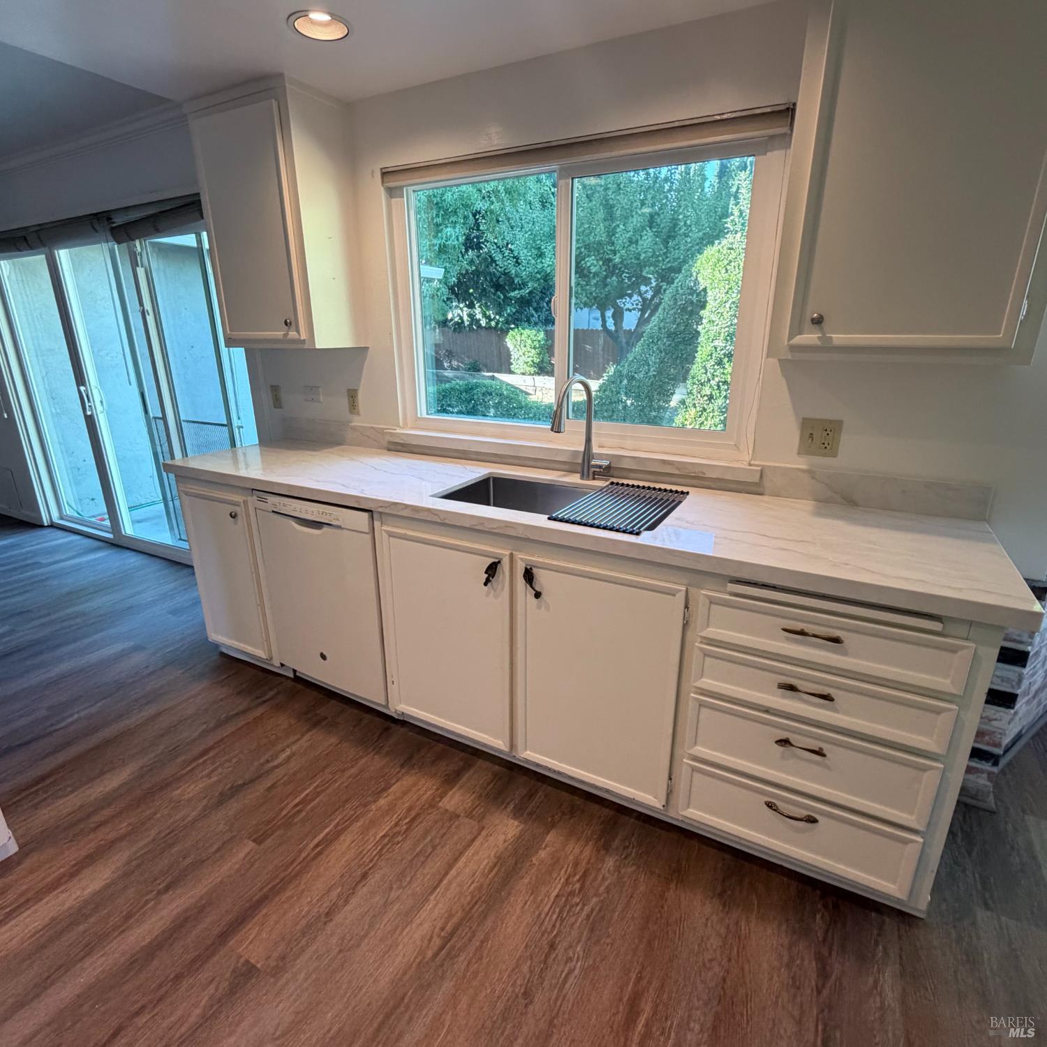 437 Valencia Lane Vacaville CA 95688