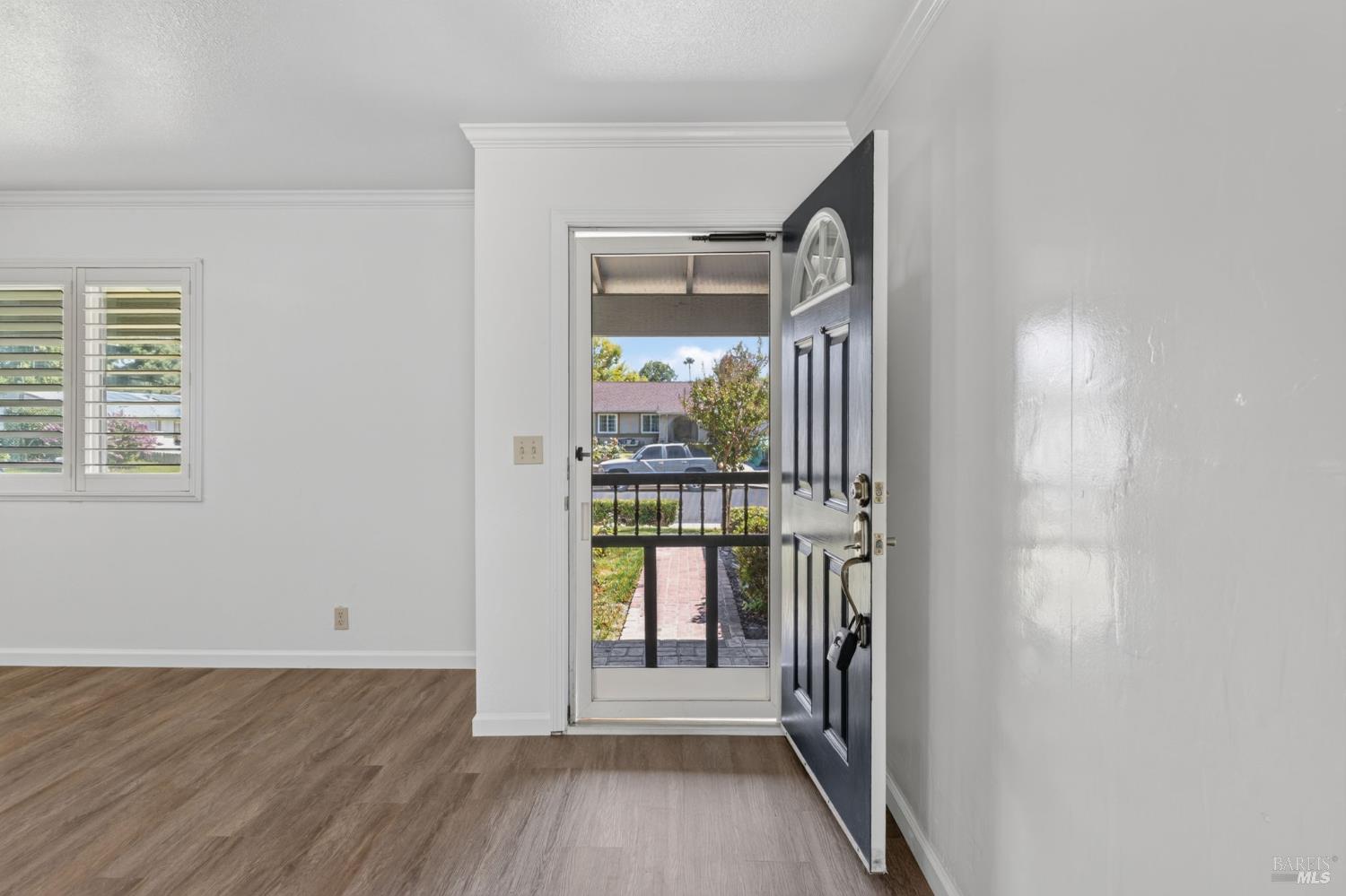 437 Valencia Lane Vacaville CA 95688