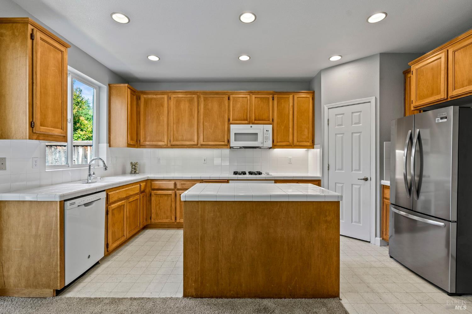 900 Chiles Avenue St. Helena CA 94574