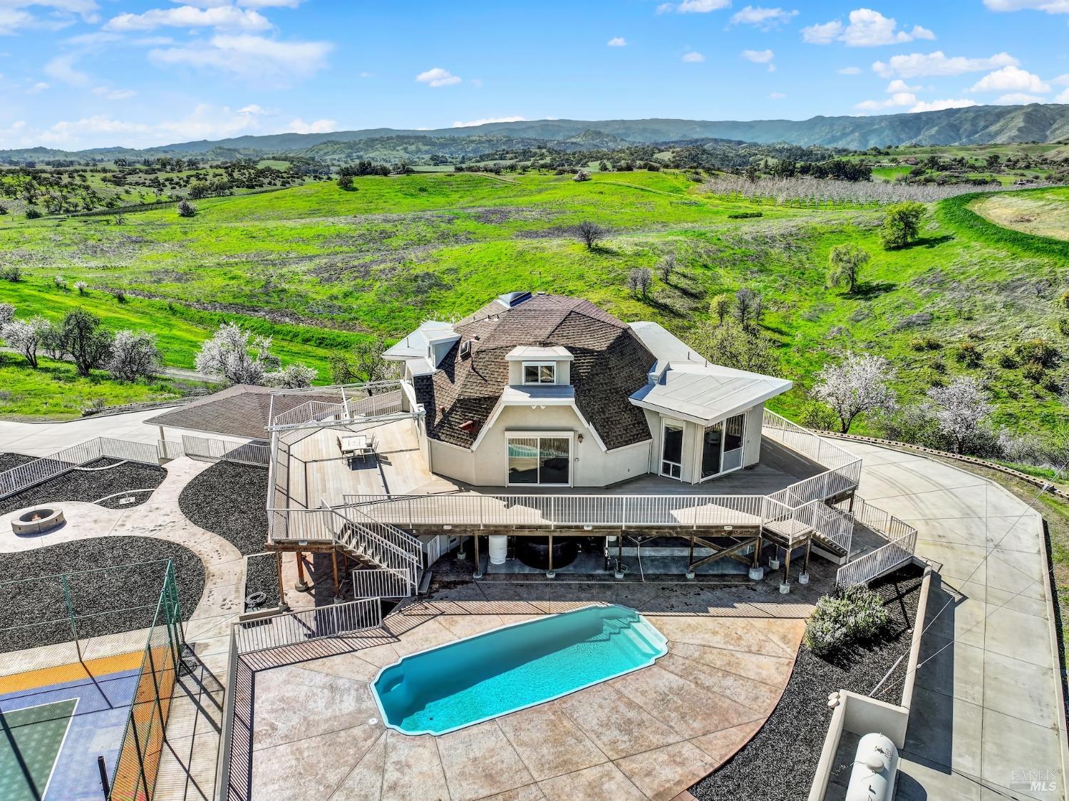 8560 Holmes Lane Winters CA 95694