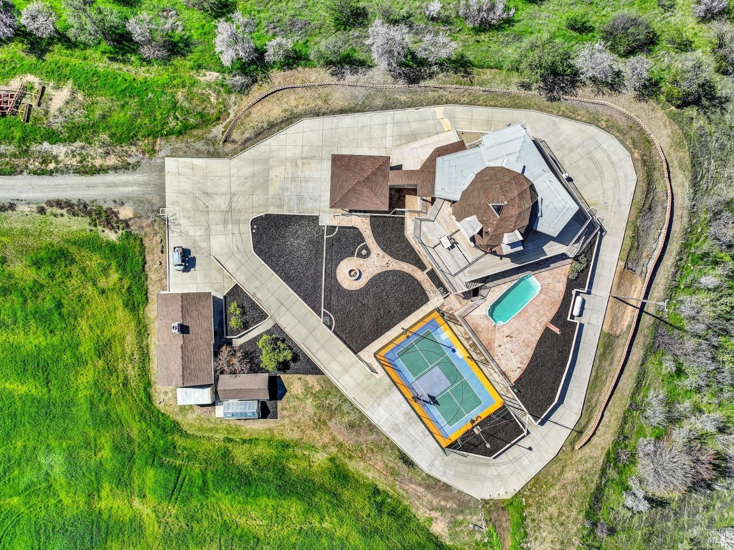 8560 Holmes Lane Winters CA 95694