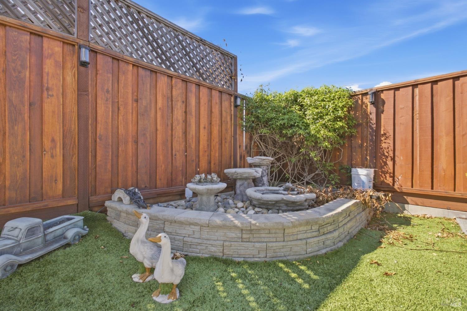2325 Dancing Penny Way Santa Rosa CA 95403