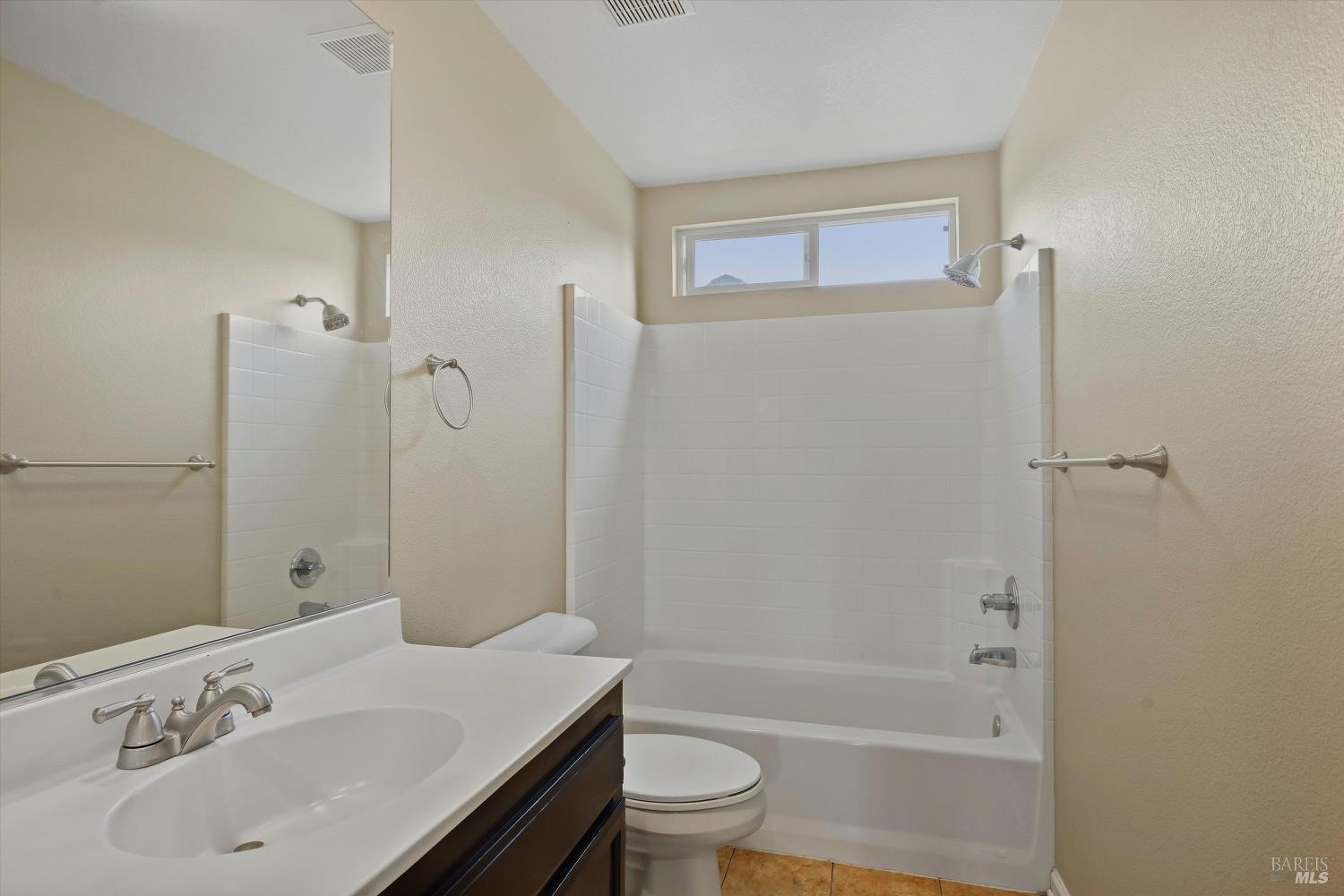 7648 12th Hole Drive Windsor CA 95492