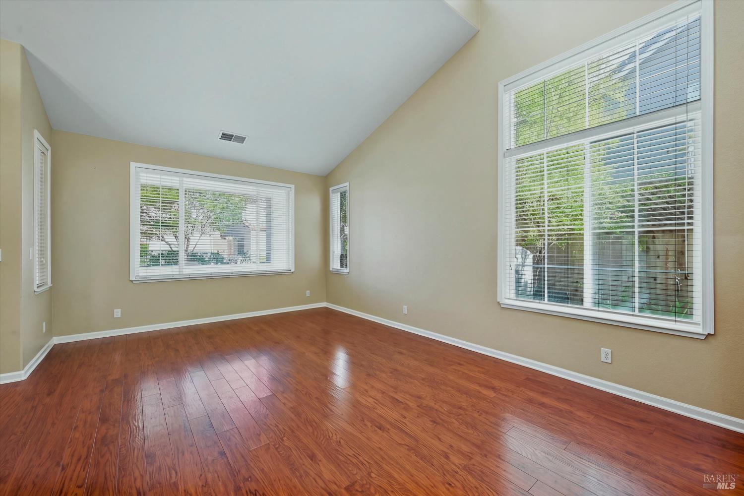 7648 12th Hole Drive Windsor CA 95492
