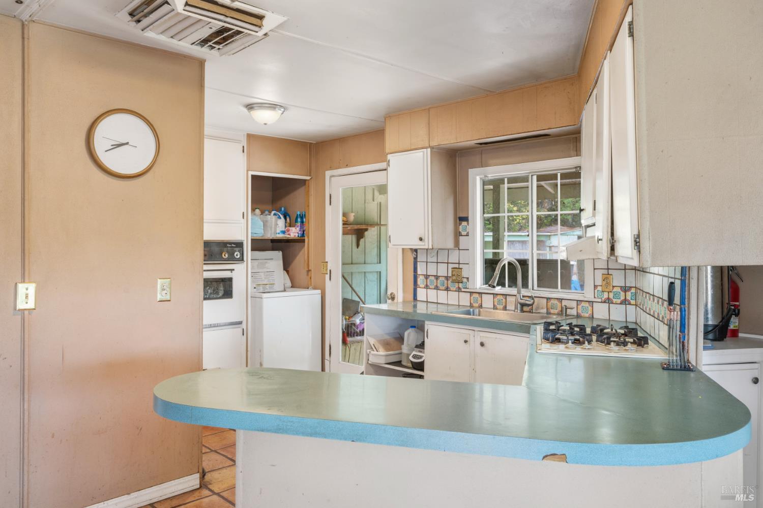 8451 Highway 175 Hopland CA 95449