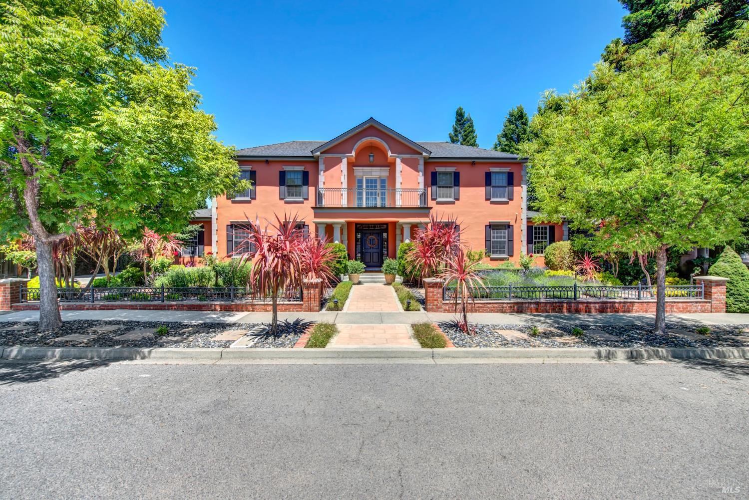 2 Remington Court Napa CA 94558