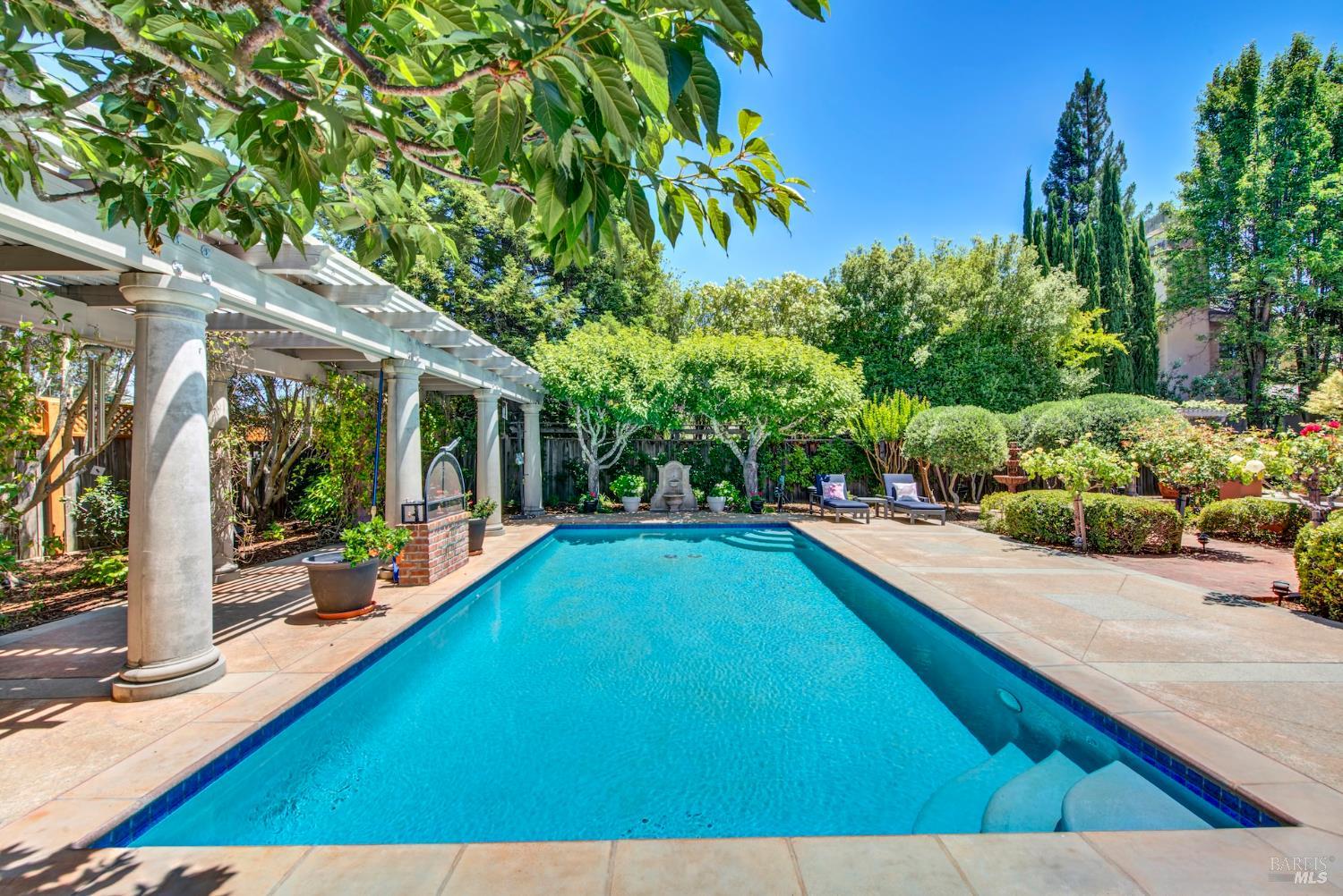2 Remington Court Napa CA 94558