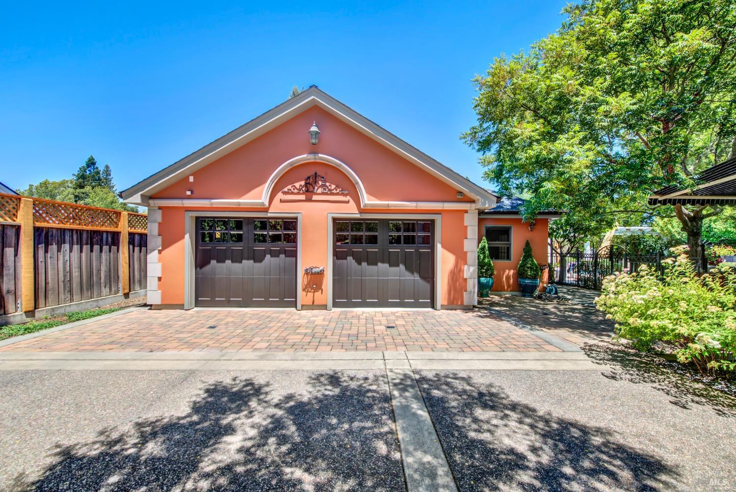 2 Remington Court Napa CA 94558