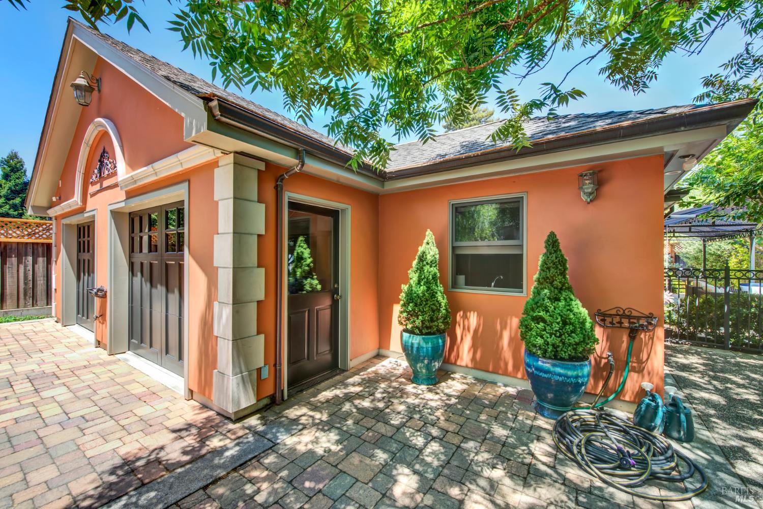 2 Remington Court Napa CA 94558