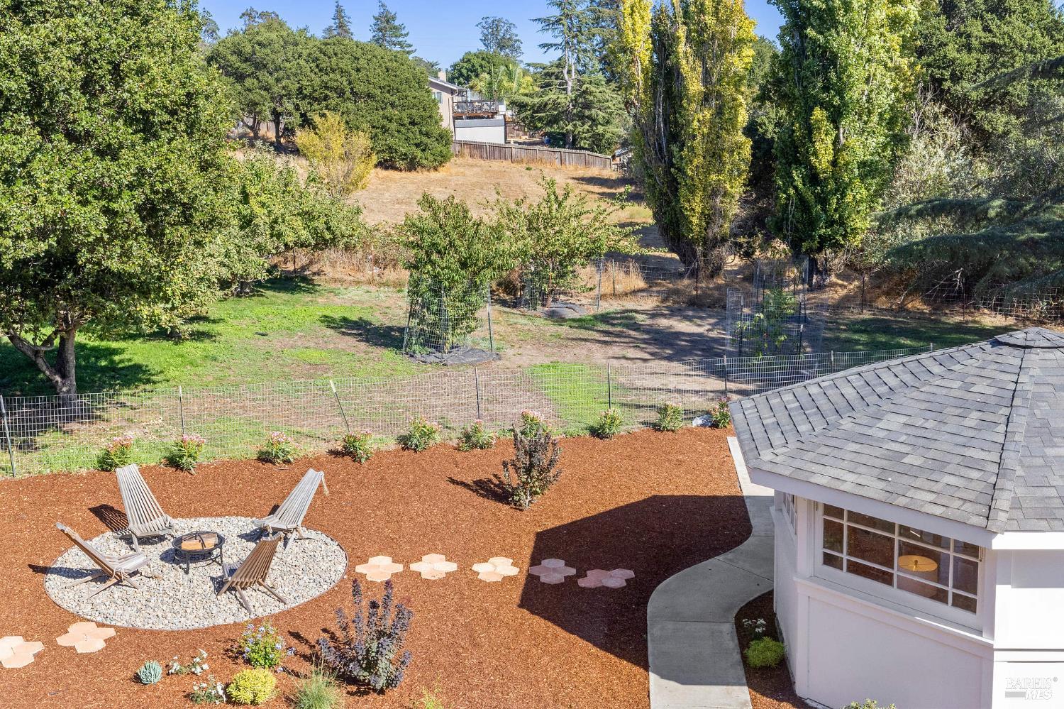 1375 Gossage Avenue Petaluma CA 94952