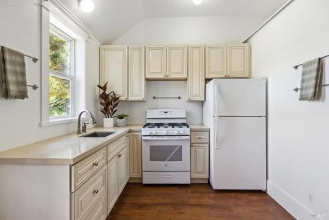 1375 Gossage Avenue Petaluma CA 94952