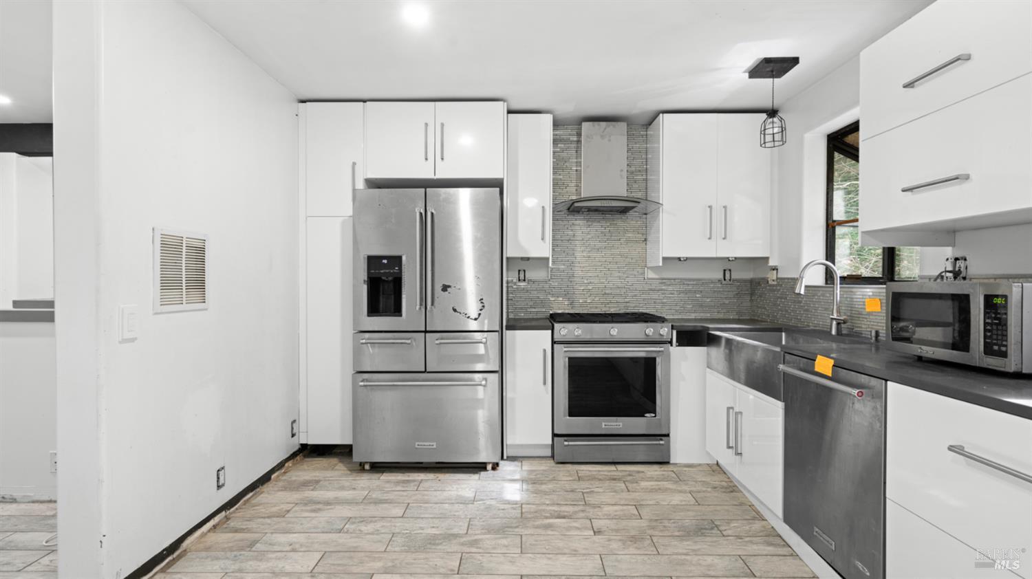 11144 Ice Box Canyon Road Forestville CA 95436
