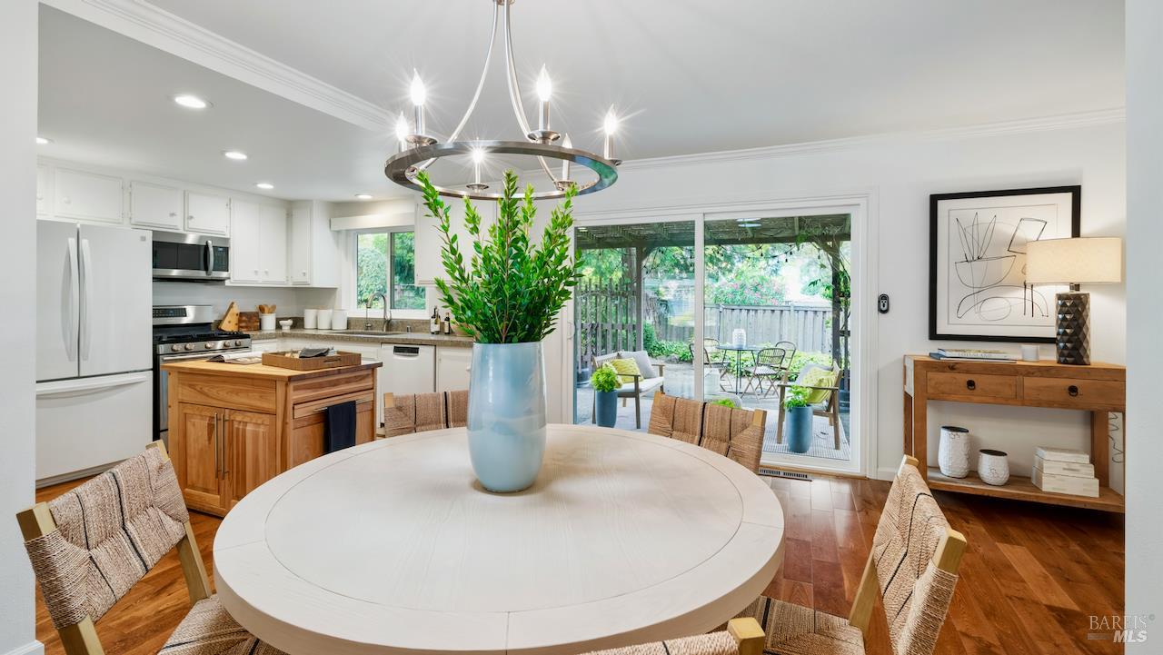 6860 Oak Leaf Drive Santa Rosa CA 95409