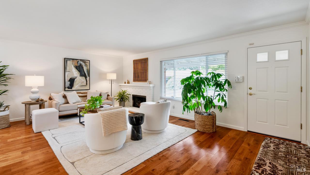6860 Oak Leaf Drive Santa Rosa CA 95409
