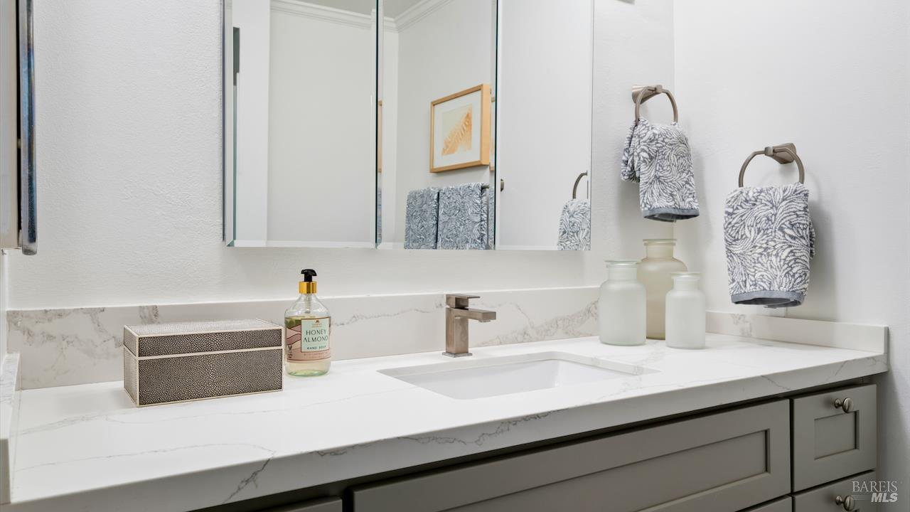 6860 Oak Leaf Drive Santa Rosa CA 95409
