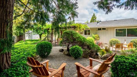 6860 Oak Leaf Drive Santa Rosa CA 95409