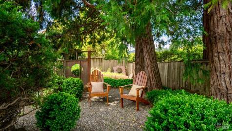 6860 Oak Leaf Drive Santa Rosa CA 95409