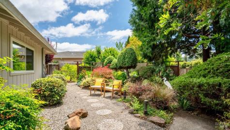 6860 Oak Leaf Drive Santa Rosa CA 95409