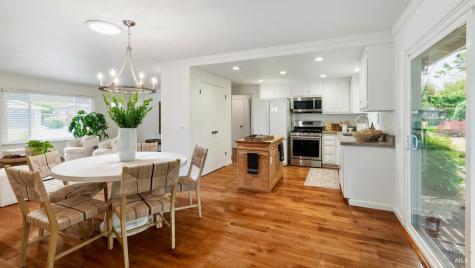 6860 Oak Leaf Drive Santa Rosa CA 95409