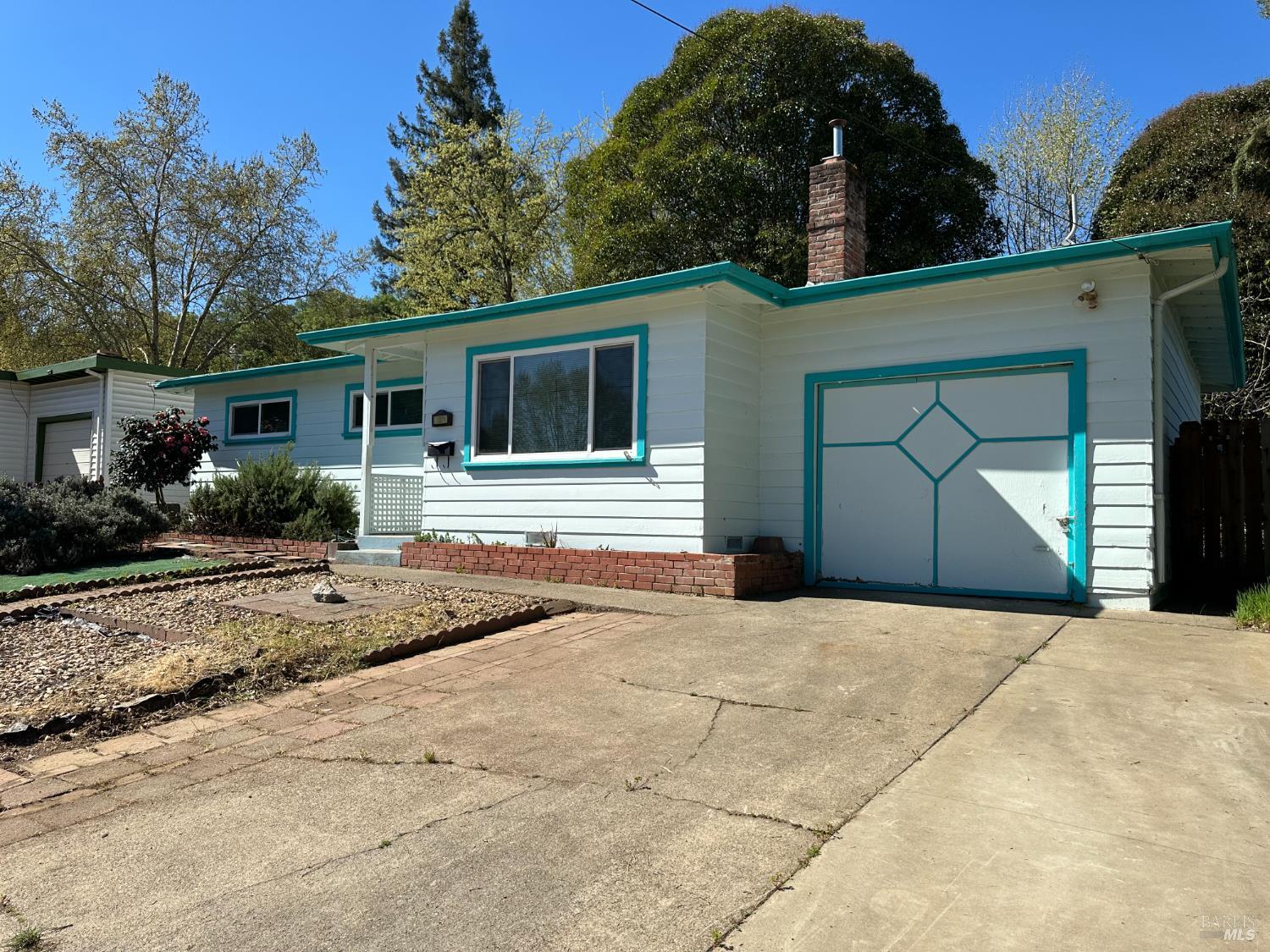 1804 S Dora Street Ukiah CA 95482