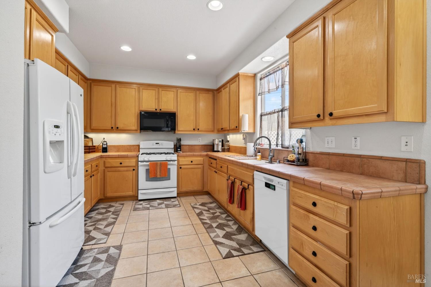 537 Kennwood Drive Ukiah CA 95482