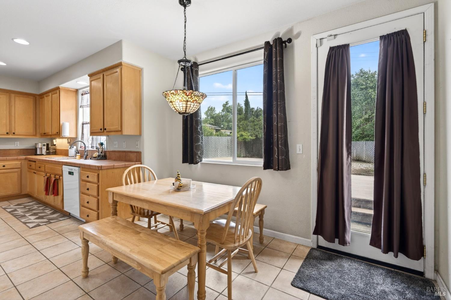 537 Kennwood Drive Ukiah CA 95482