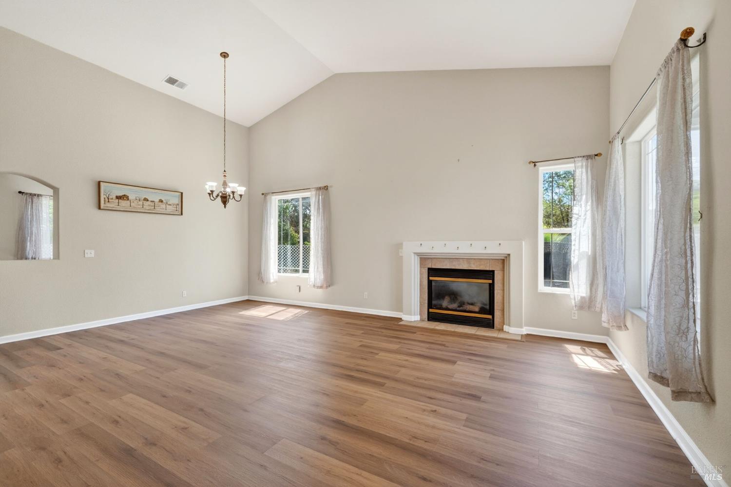 537 Kennwood Drive Ukiah CA 95482