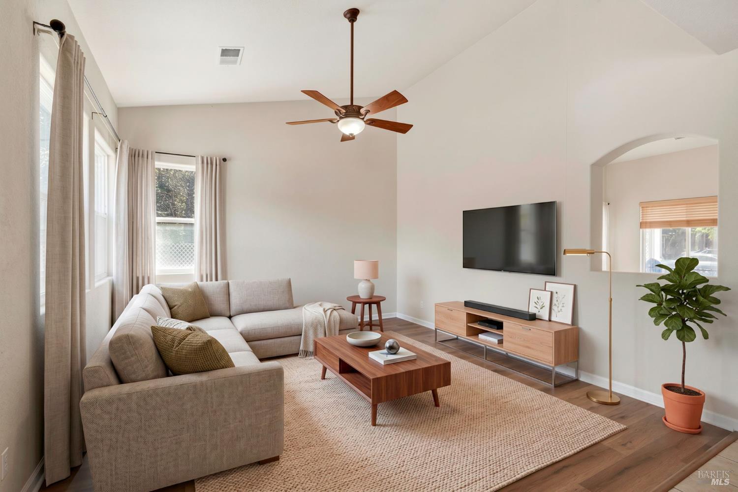 537 Kennwood Drive Ukiah CA 95482