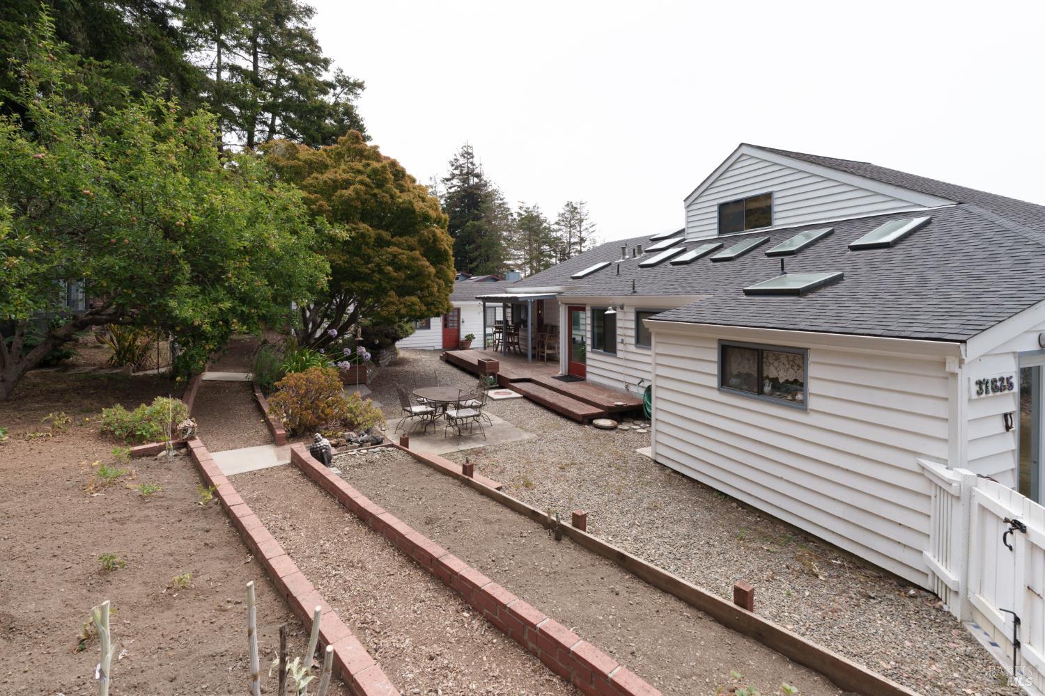 37825 Pacific View Drive Gualala CA 95445