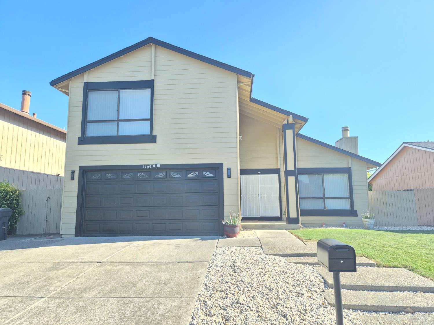 1109 Canary Drive Suisun City CA 94585