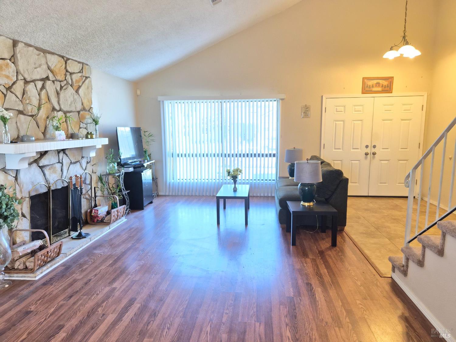 1109 Canary Drive Suisun City CA 94585