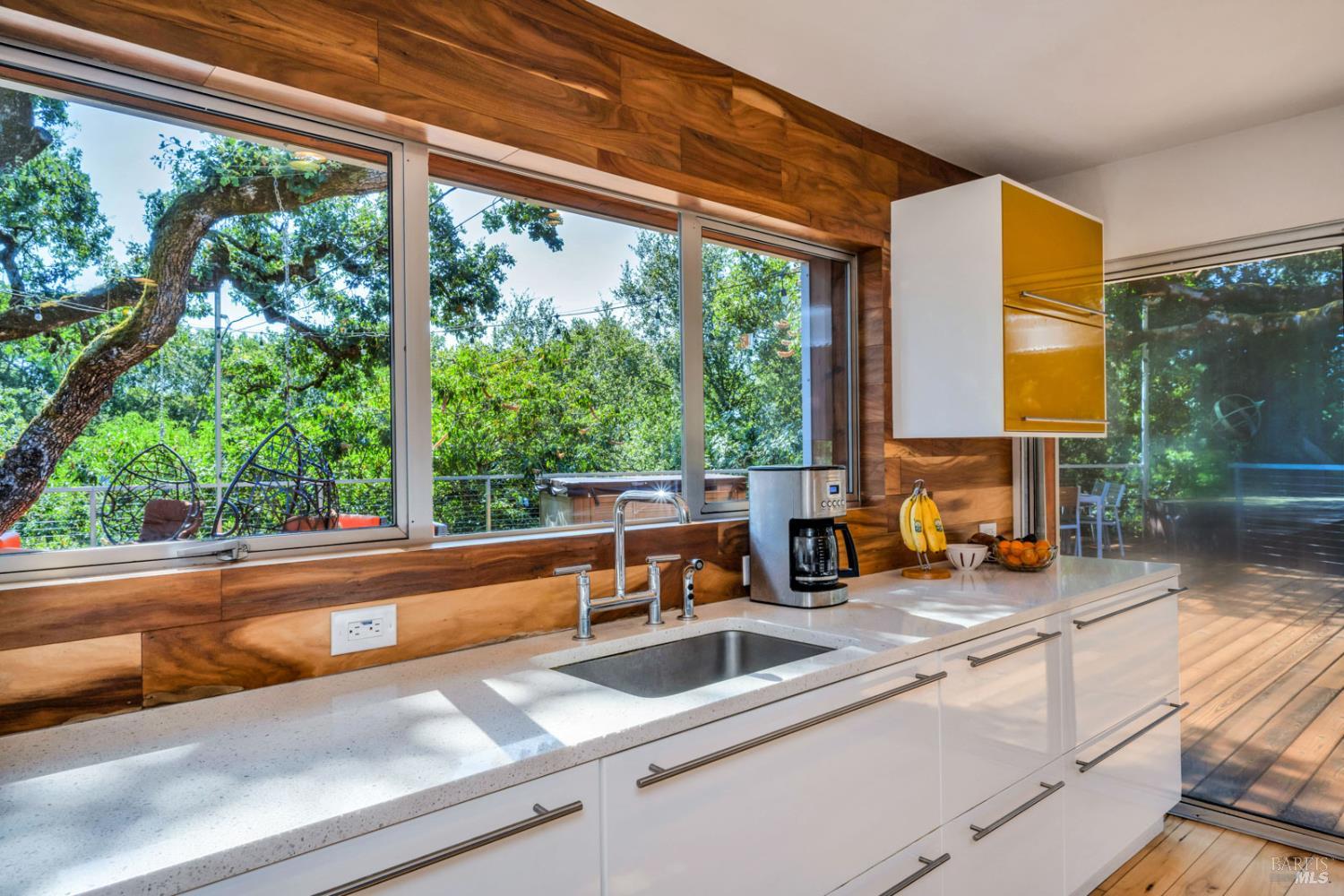 1617 Ronne Drive Santa Rosa CA 95404