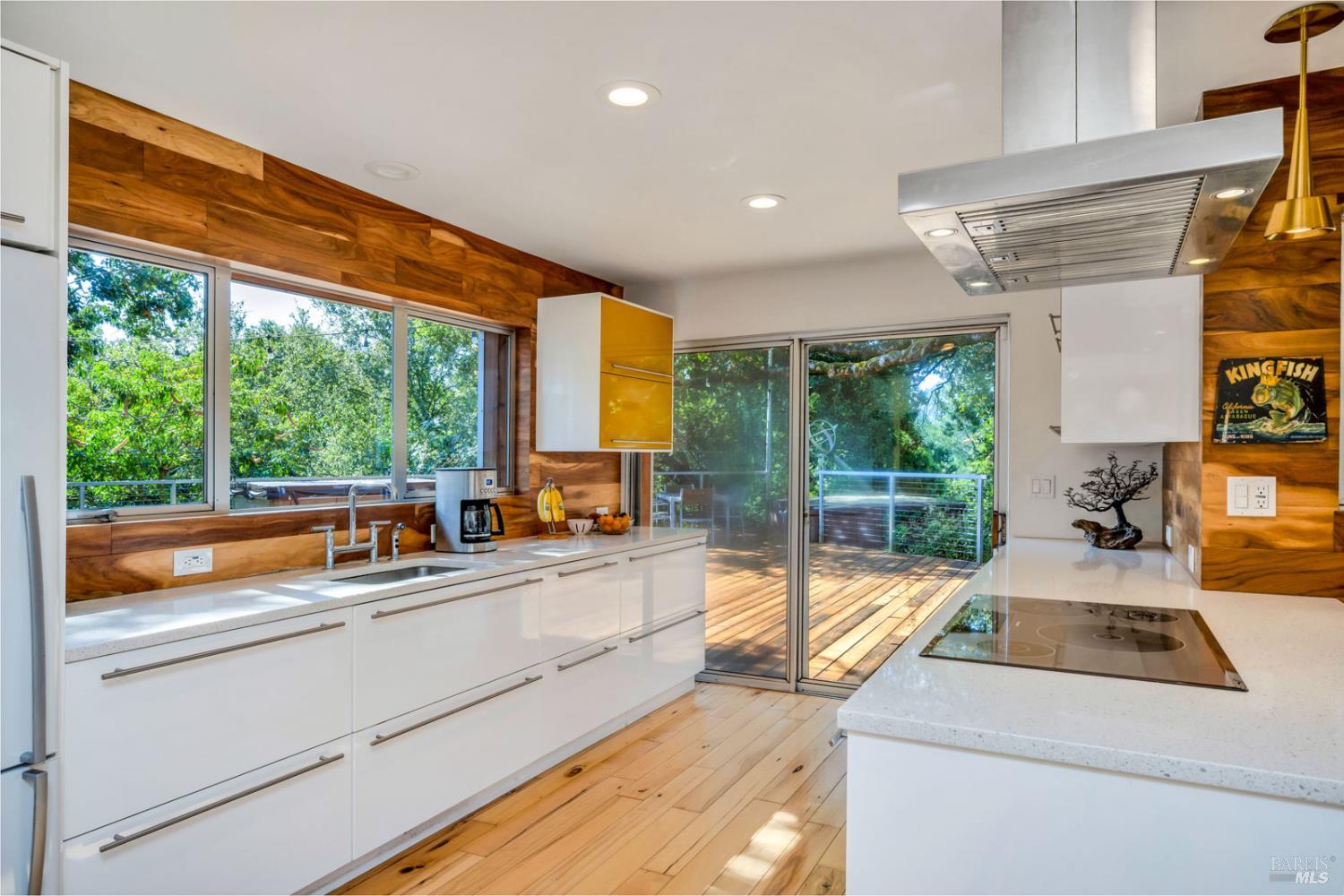 1617 Ronne Drive Santa Rosa CA 95404