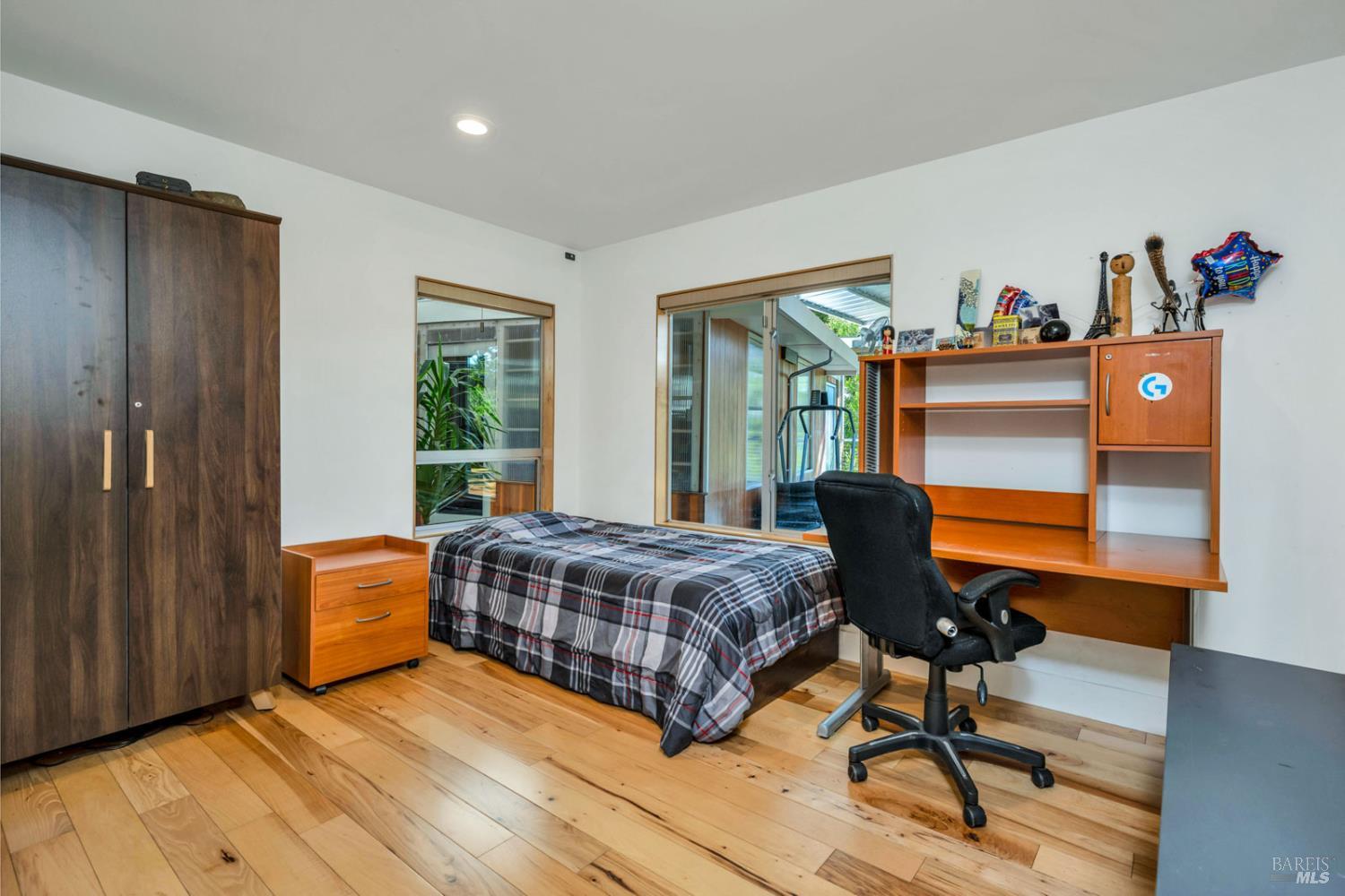 1617 Ronne Drive Santa Rosa CA 95404