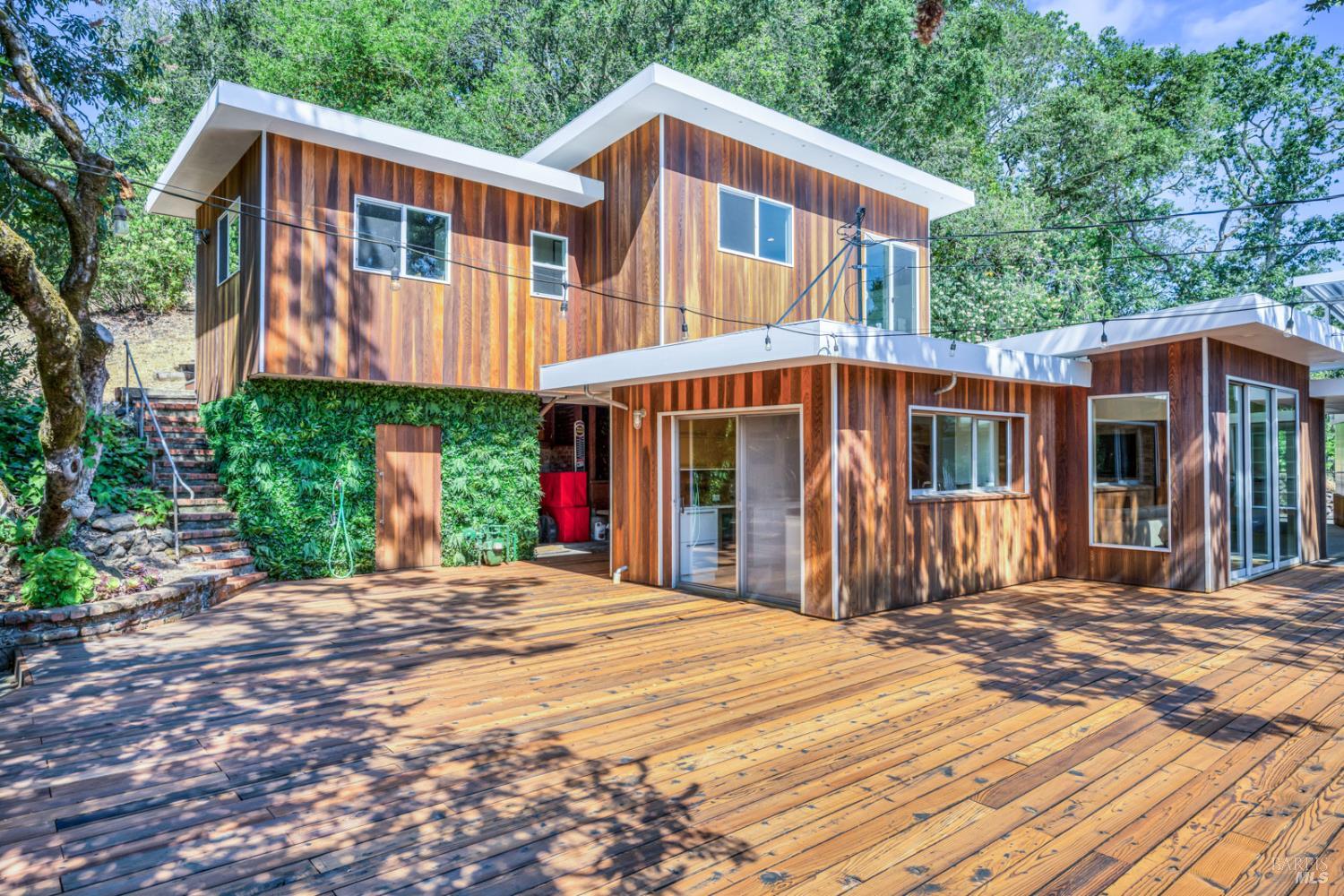 1617 Ronne Drive Santa Rosa CA 95404